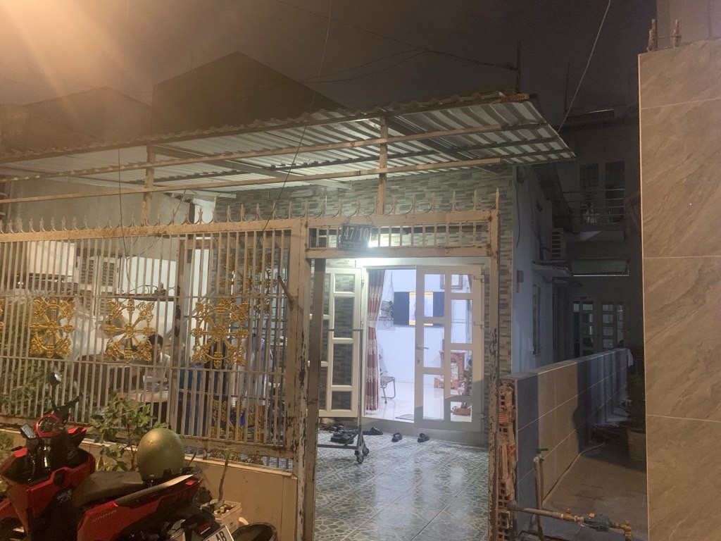 HẺM XE HƠI SÁT MẶT TIỀN NỞ HẬU GẦN NÚT GIAO GÒ DƯA NGANG 5m S 88m2 CHỈ 6,2 TỶ.
