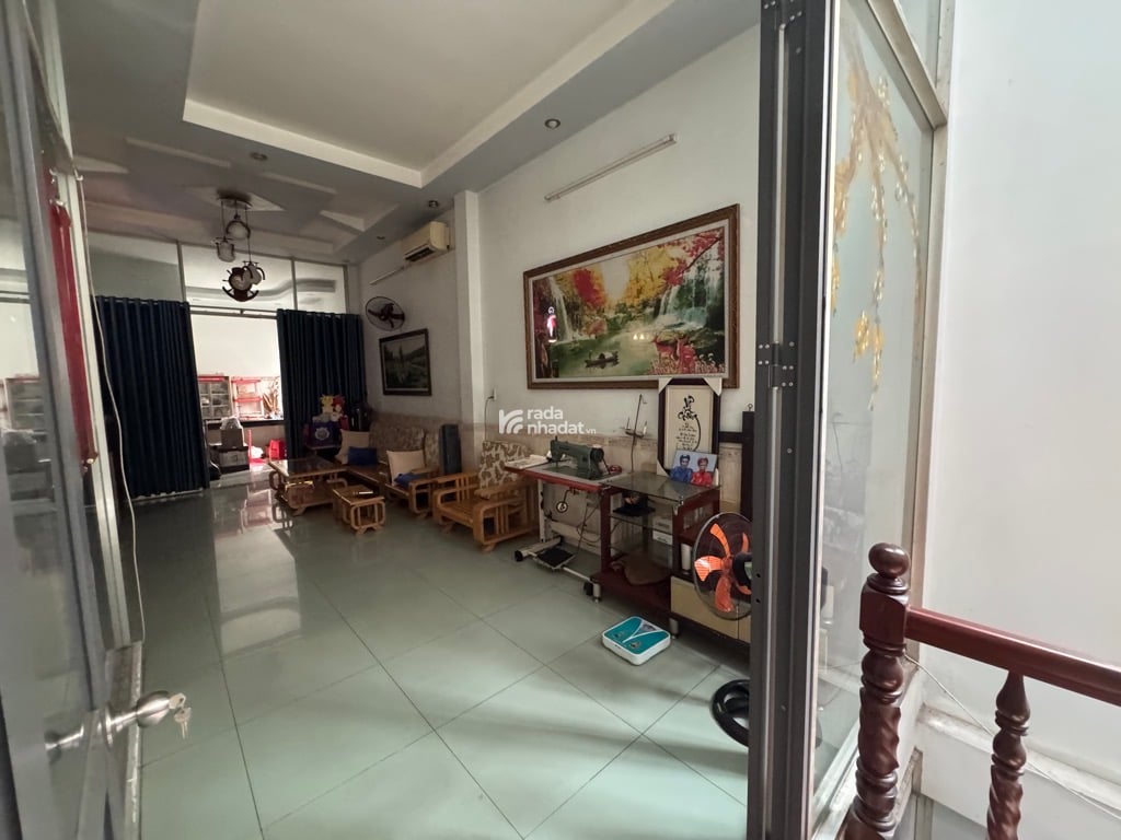 MẶT TIỀN KD SẦM UẤT, KHU PHÂN LÔ, 3 TẦNG, NGAY CHỢ TAM HÀ, 4X22, CHỈ 10,4 TỶ.