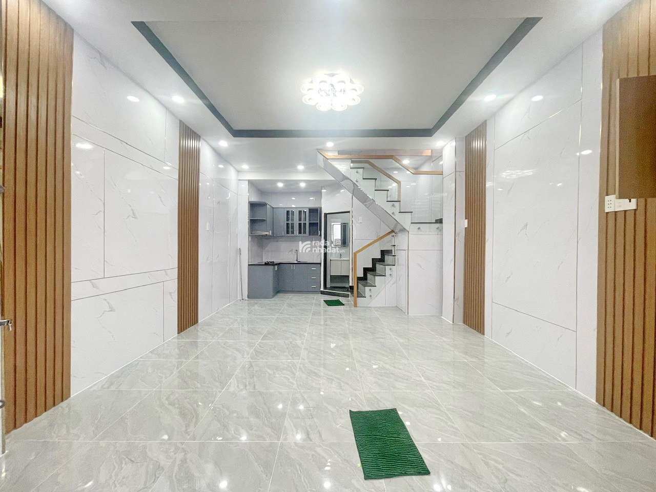 Bán nhà 1 lầu (4.4x8m) sát mặt tiền đường Đặng Chất Phường 2 Quận 8