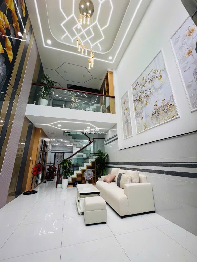 NHÀ BÁN BÌNH TRỊ ĐÔNG - HẺM XE HOI -SỔ HỒNG RIÊNG- GIÁ HƠN 5 TỶ