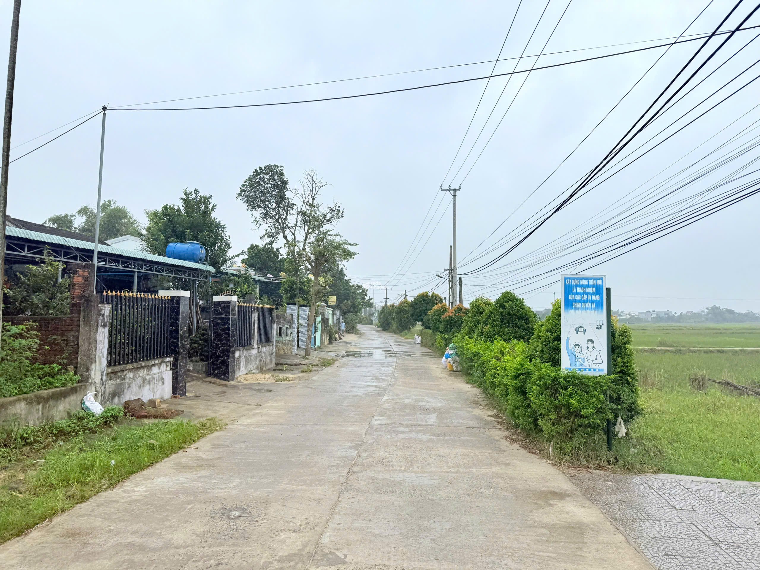 BÁN LÔ ĐẤT NHÀ VƯỜN 186M2- ĐIỆN HỒNG - CHỈ 7XX TRIỆU