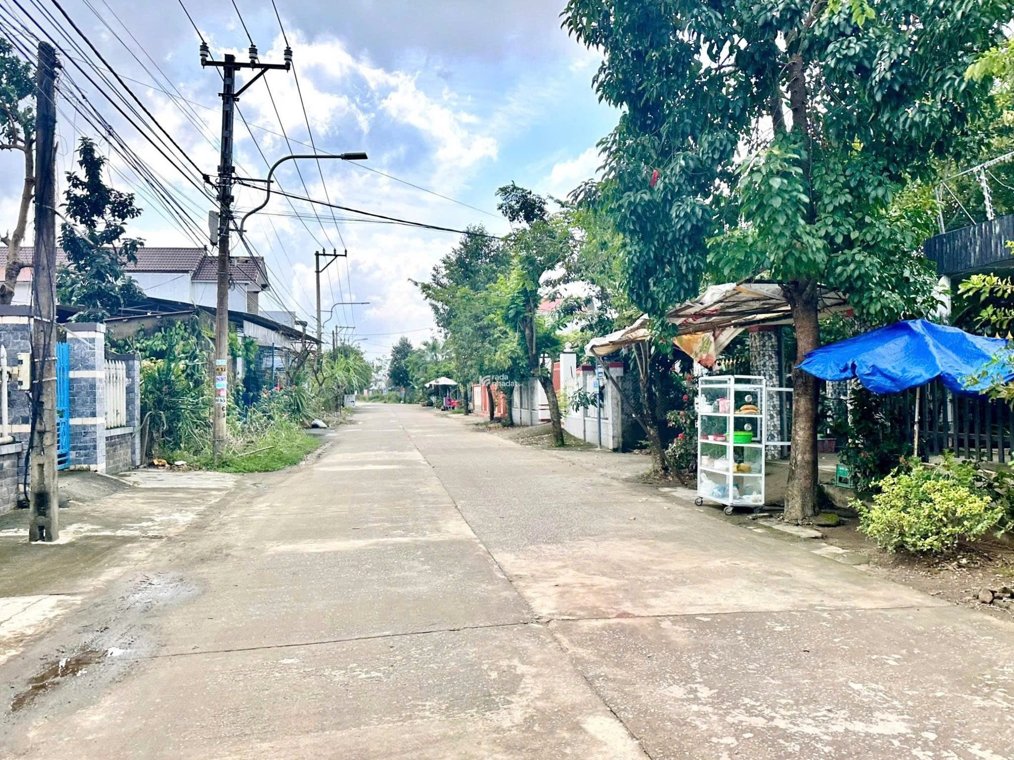 BÁN LÔ ĐẤT NHÀ VƯỜN 186M2- ĐIỆN HỒNG - CHỈ 7XX TRIỆU