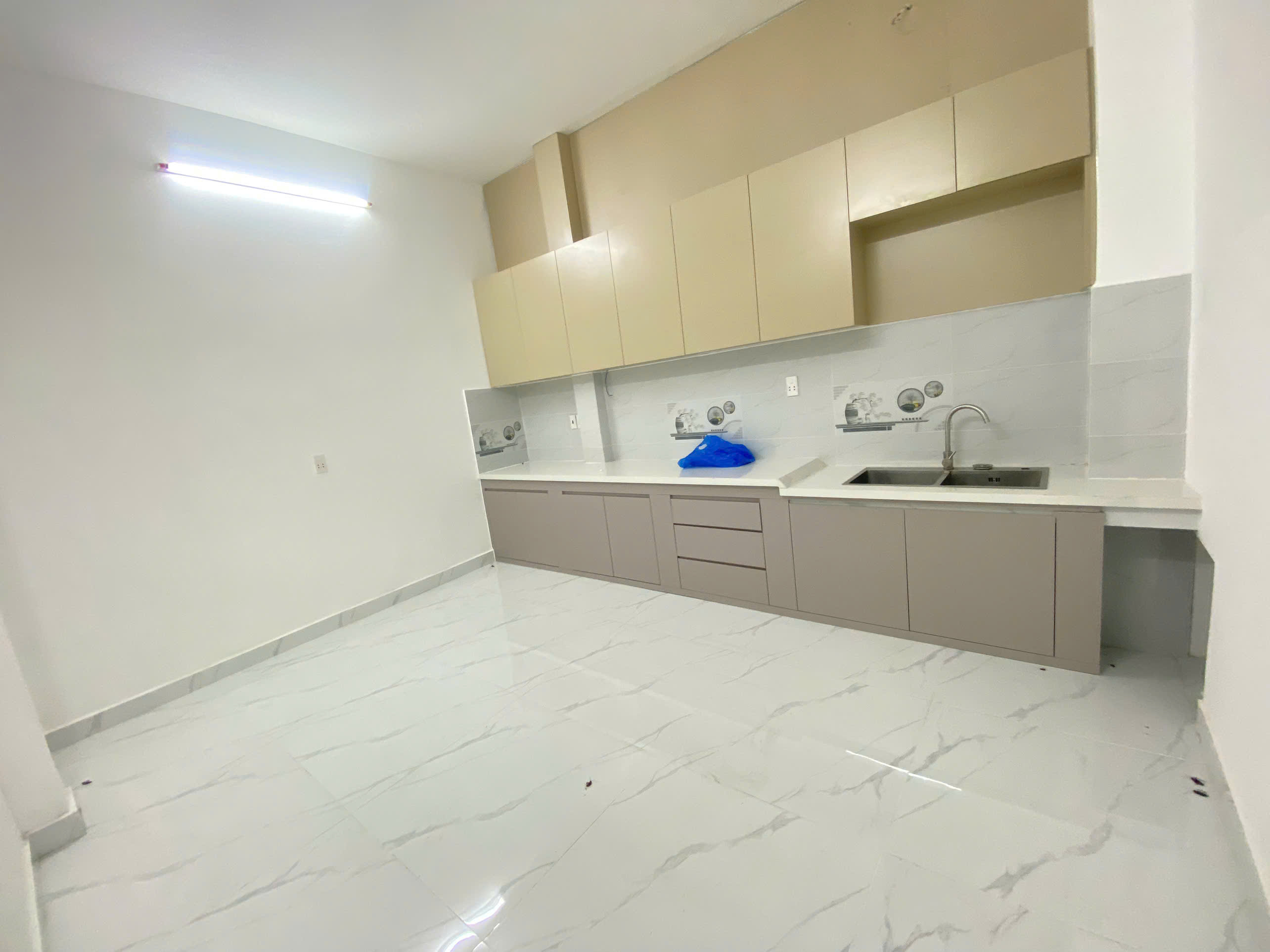 Bán nhà HXH cạnh MT đường Nguyễn Xí, Bình Thạnh 52m2, gần Vincom Nguyễn Xí, SHR giá 3 tỷ 950 TL