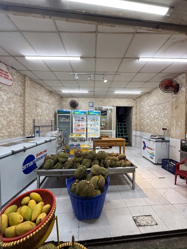 CĂN GỐC NGAY NGÃ TƯ  TRUNG TÂM QUẬN 1 – KINH DOANH CỰC KỲ SẦM UẤT - 42M2 - ĐANG CHO THUÊ 25 TRIỆU