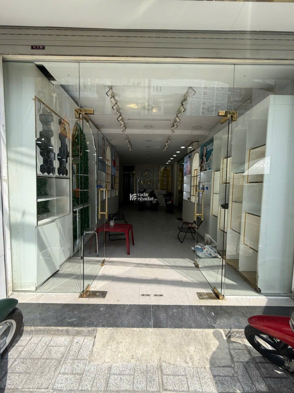 HOT : BÁN TÒA NHÀ VP, MẶT TIỀN NGUYỄN VĂN THƯƠNG, P25 , BÌNH THẠNH