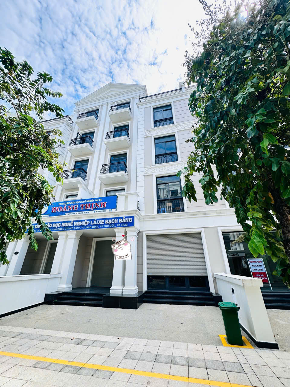 Nhà phố 144m2 - Vinhomes Grand Park, kế góc, sổ hồng giá 23 tỷ BTP 