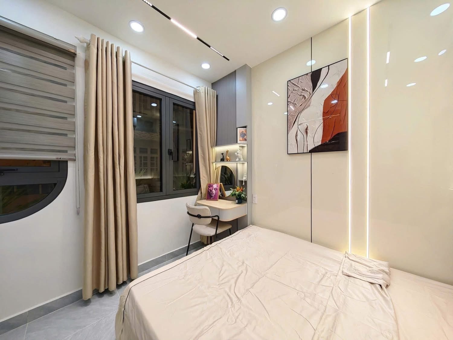 Nhà hiếm cuối năm , 3PN đầy đủ NT 2Tỷ700 đường Nơ Trang Long F11 Bình Thạnh , dòng thu nhập 10tr/th