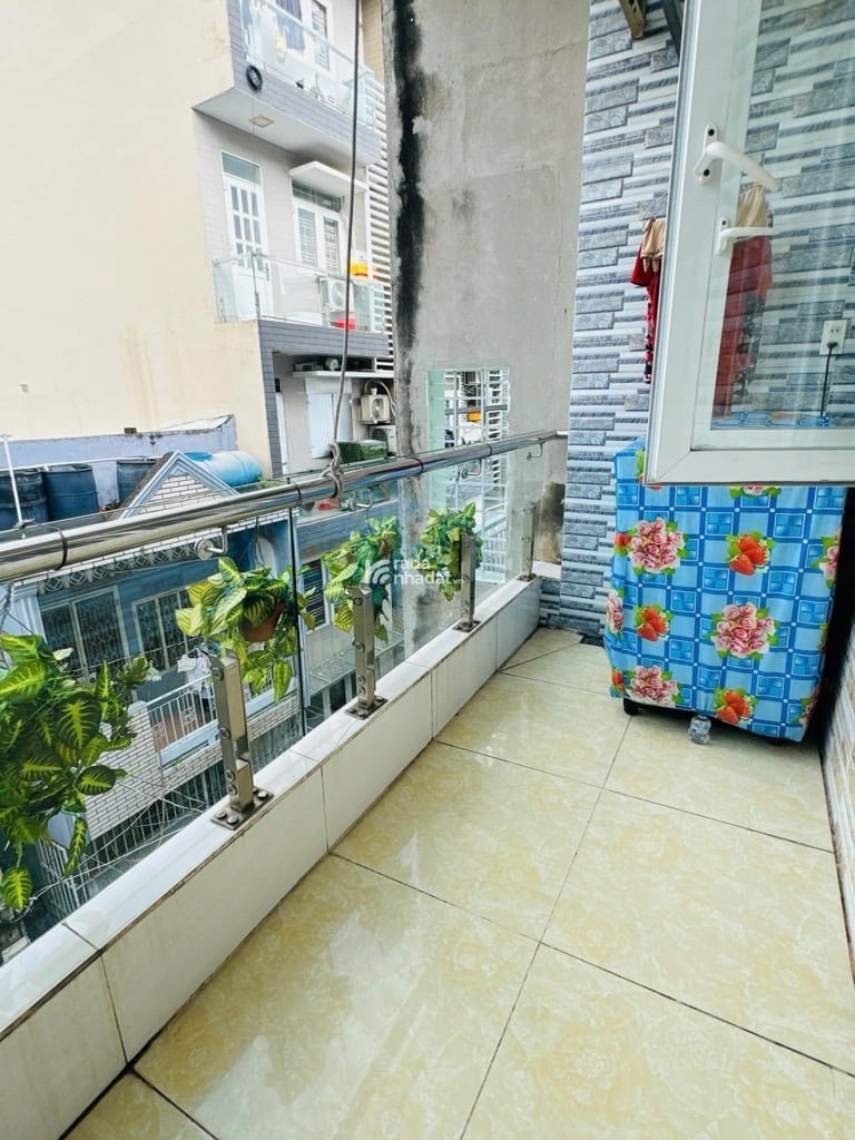 NHÀ HẺM XE HƠI - 44M2 - 3 TẦNG - 4PN - HẺM 6M GẦN CÔNG VIÊN HOÀNG VĂN THỤ - 6.9 TỶ TL 