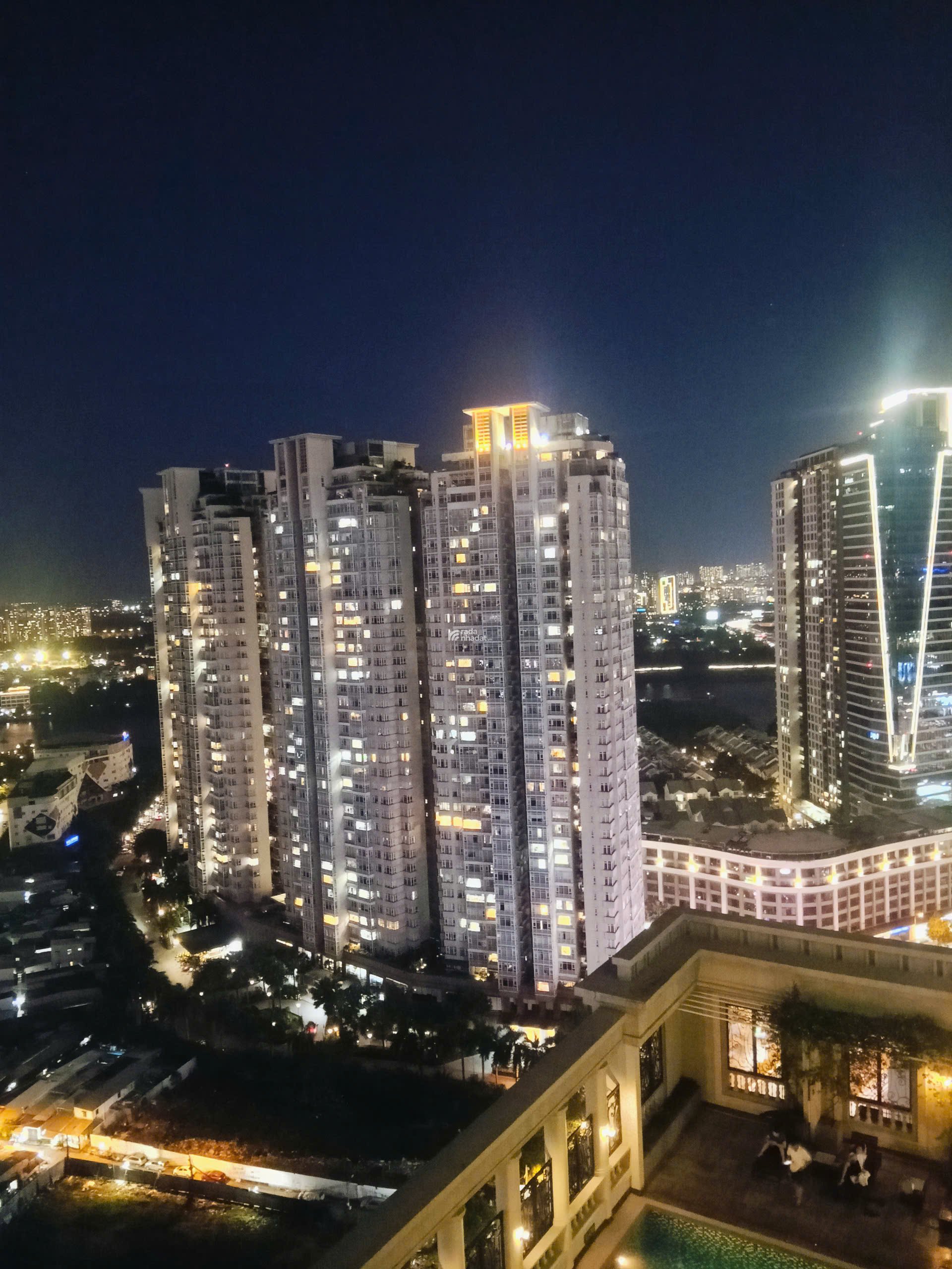 Căn hộ chung cư The Manor 2, DT 235 m2, giá 19 tỷ