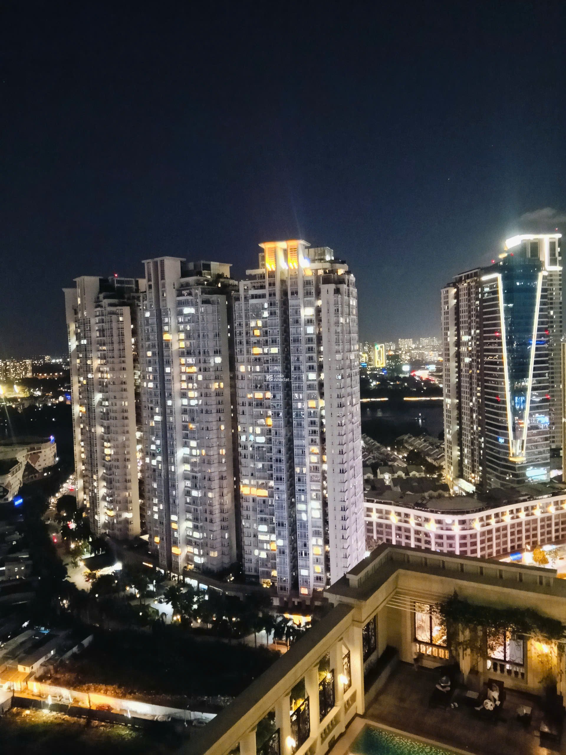 Căn hộ chung cư The Manor 2, DT 235 m2, giá 19 tỷ