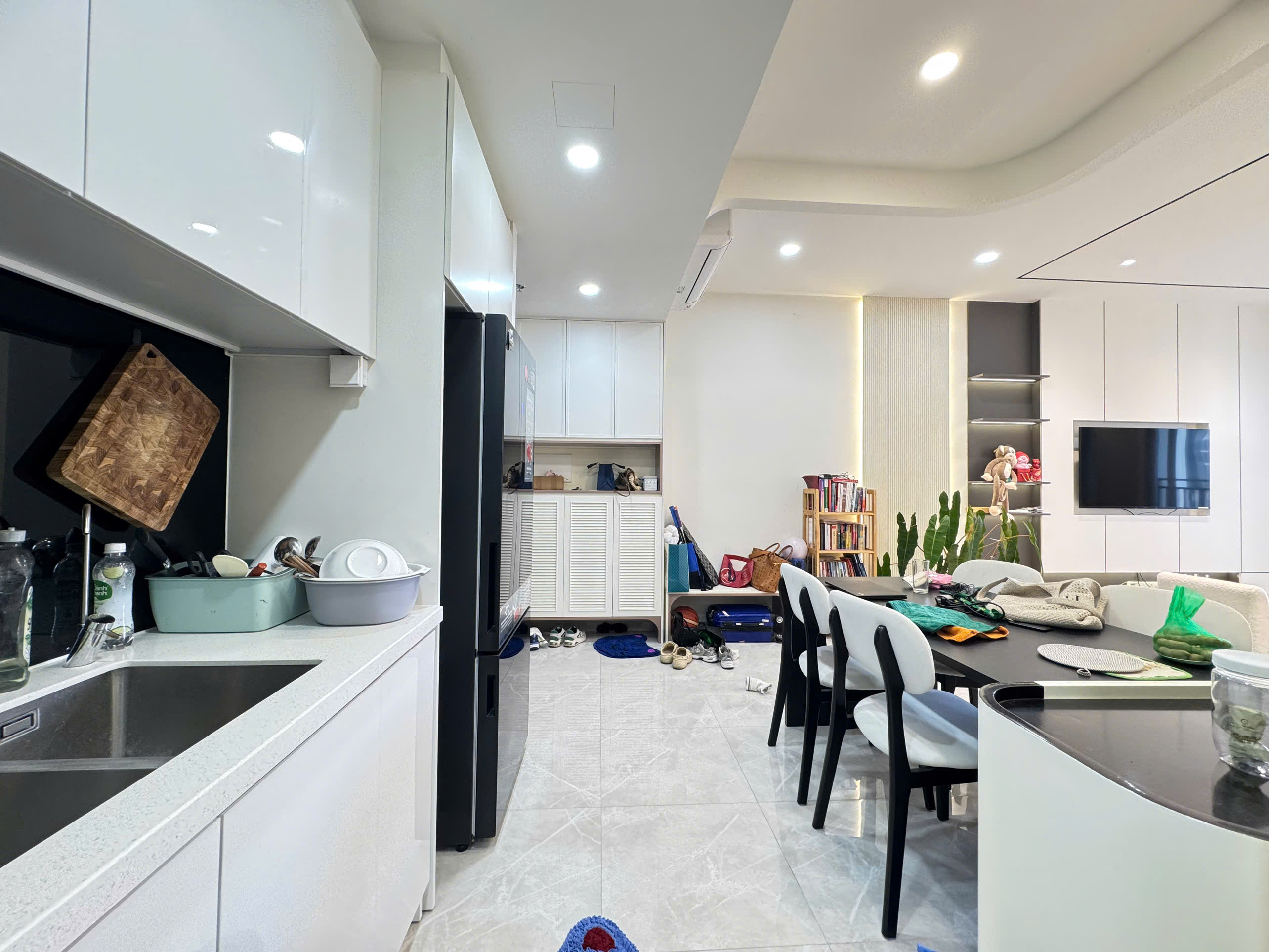80m2 - Giá 6.3 tỷ All in - 2PN2WC full nội thất Celesta Rise