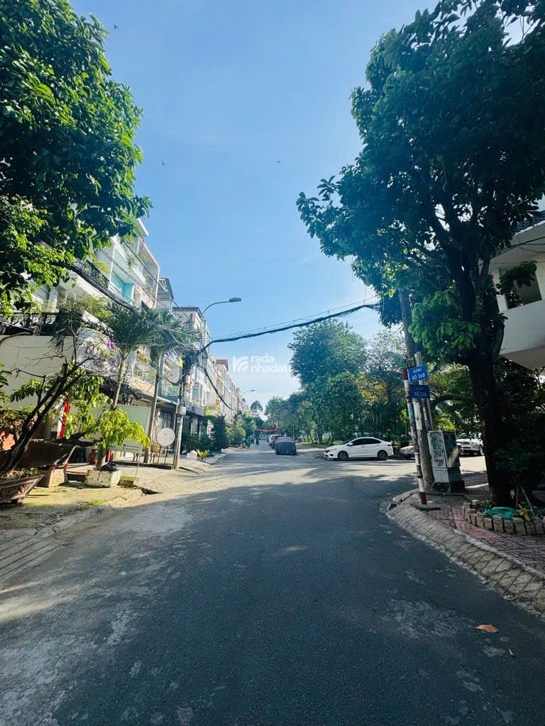 Bán nhà mặt tiền khu tên lửa 4m x 22m  x 4 tầng giá 11 tỷ Phường Bình Trị Đông B