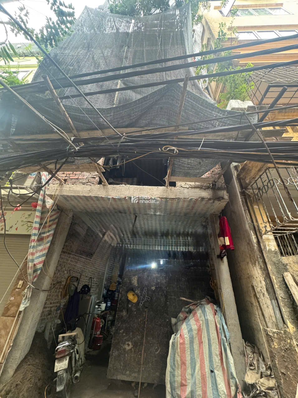 NHÀ ĐẸP NGÕ QUỲNH , MT 4,2m ,5 TẦNG CÓ THANG MÁY - 13,5 tỷ
