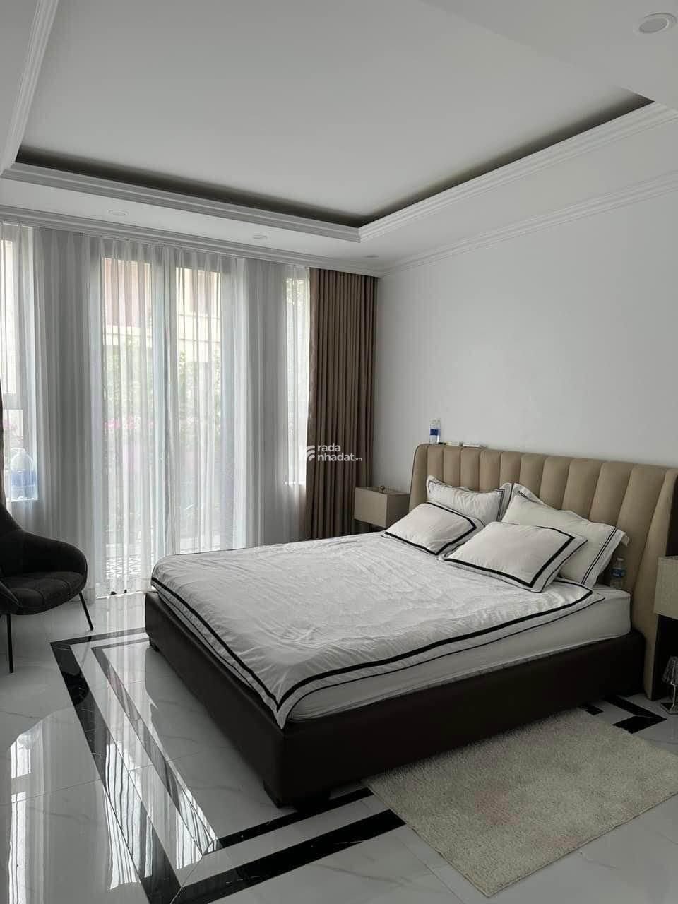 Chính chủ cần bán CH 2 ngủ C37 Bắc Hà Tố Hữu, Giá 4,9 tỷ, sãn sổ, full nội thất,