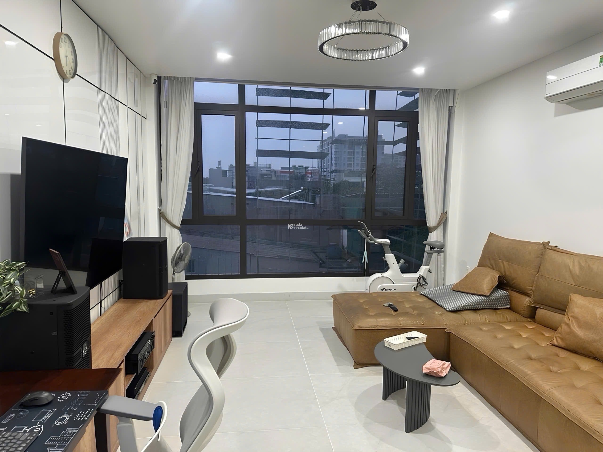 Đường 6m - DT: 4,3x18 - Hạ 4OOTR - Nhà Đúc 4 Tầng, Ngay Lê Trọng Tấn -- chỉ 8,x ty