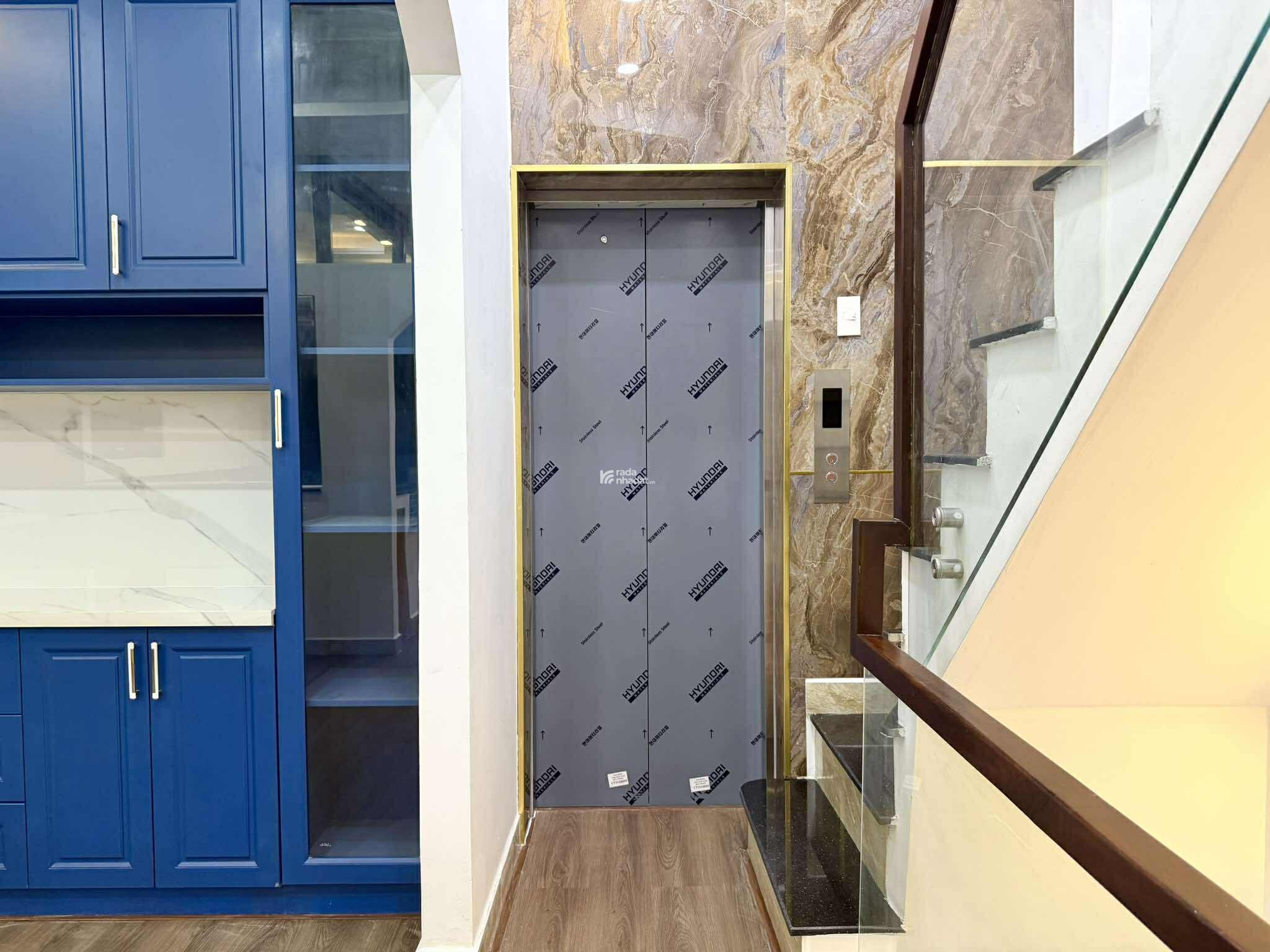 VILLA MẶT TIỀN PHÚ NHUẬN GIÁP NGUYỄN VĂN TRỖI - HẦM  4 TẦNG THANG MÁY - 18.3 TỶ