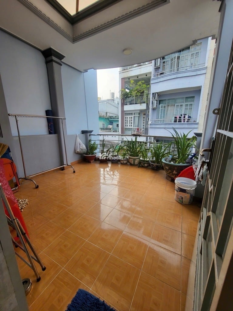 MẶT TIỀN HẺM 8M Ô TÔ TẢI TRÁNH VI VU, VÀO NHÀ, THÔNG - NHÀ 3 TẦNG 