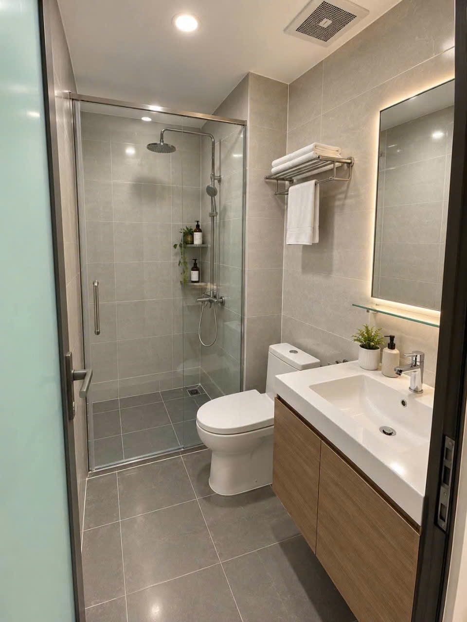Chính Chủ Cần Cho Thuê Gấp Căn Hộ The Flemington, Quận 11, DT 117m2 (2PN, 2WC), Nội Thất Cao Cấp