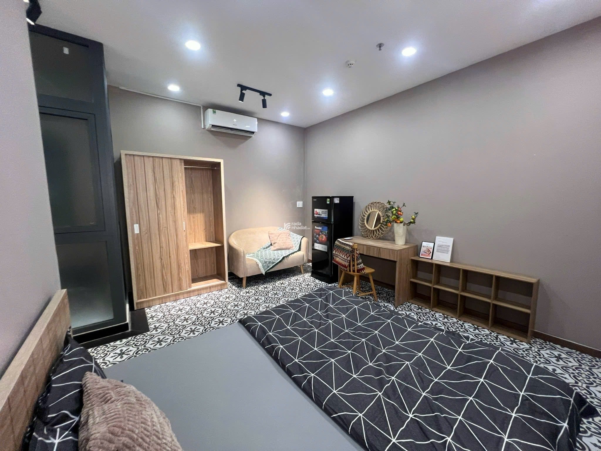 Phòng 35m2, cửa sổ trời, full nội thất, ngay Nơ Trang Long, Bình Thạnh, gần Q1, Q3