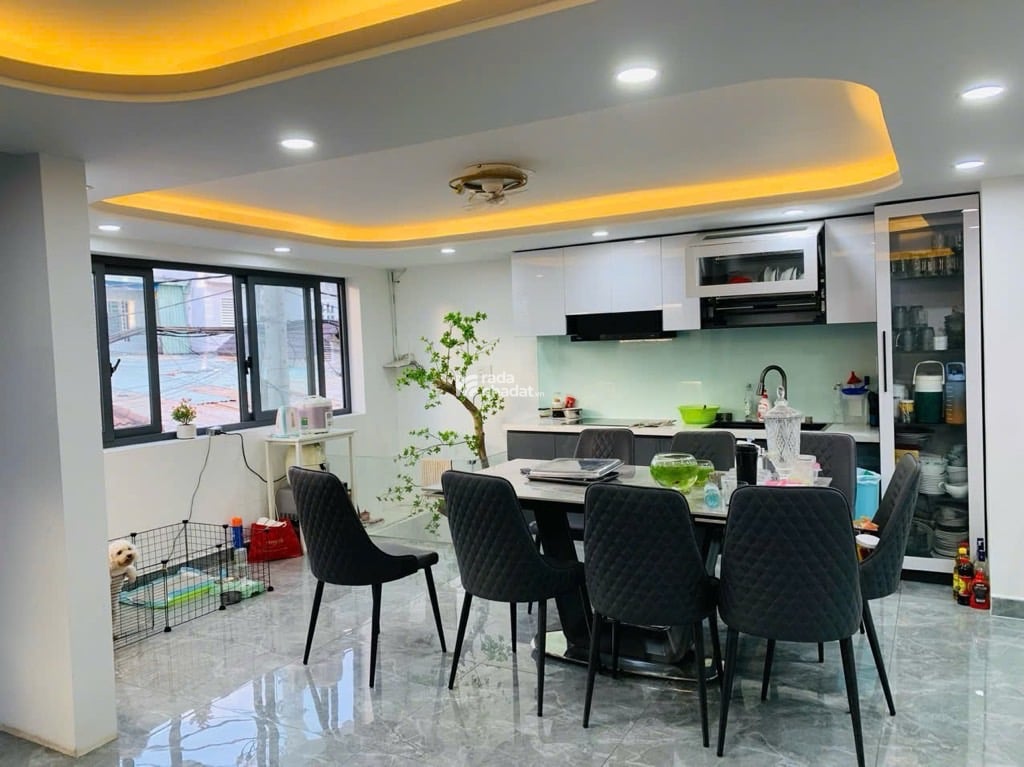 NHÀ MỚI ĐẸP Ở NGAY, HẺM NHỰA 5m THÔNG, 4 TẦNG GẦN BV THỦ ĐỨC, 8X10 CHỈ 8,2 TỶ.