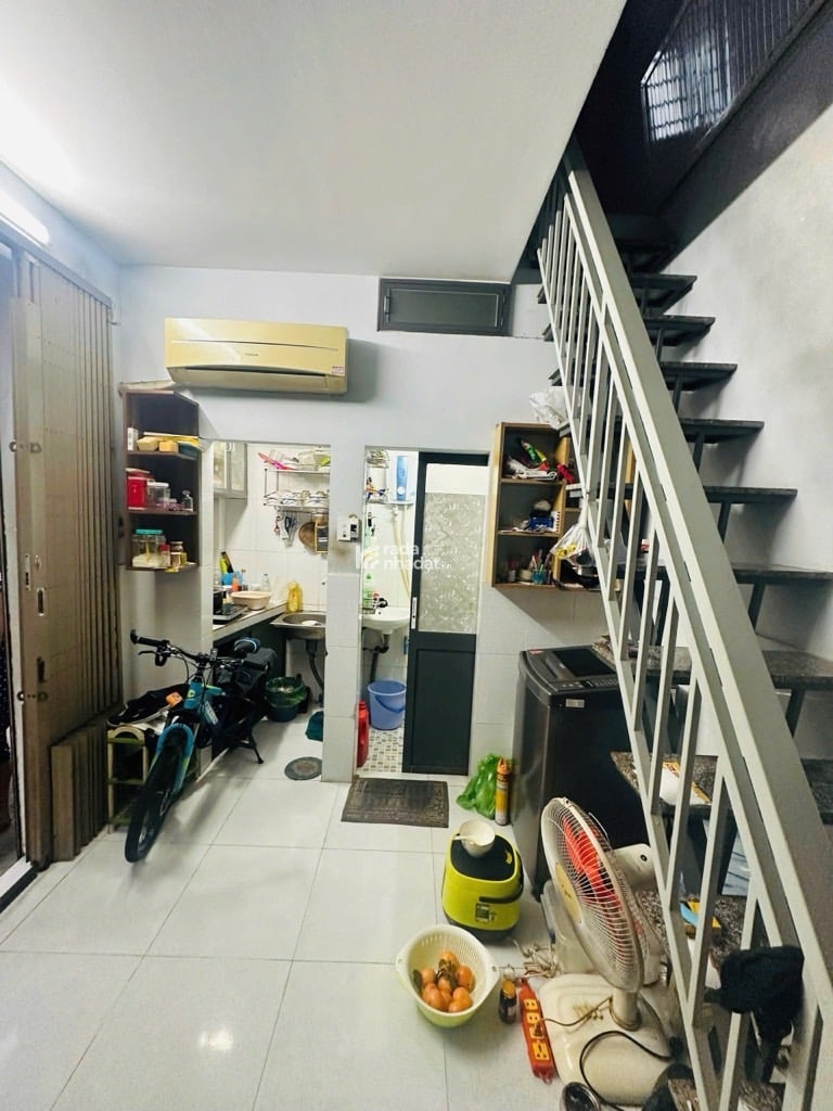 KHU BÀU CÁT, HẺM XE HƠI HUỲNH VĂN CHÍNH, TÂN PHÚ, 2 TẦNG Ở NGAY. GIẢM 550TR CHỈ 2.3T