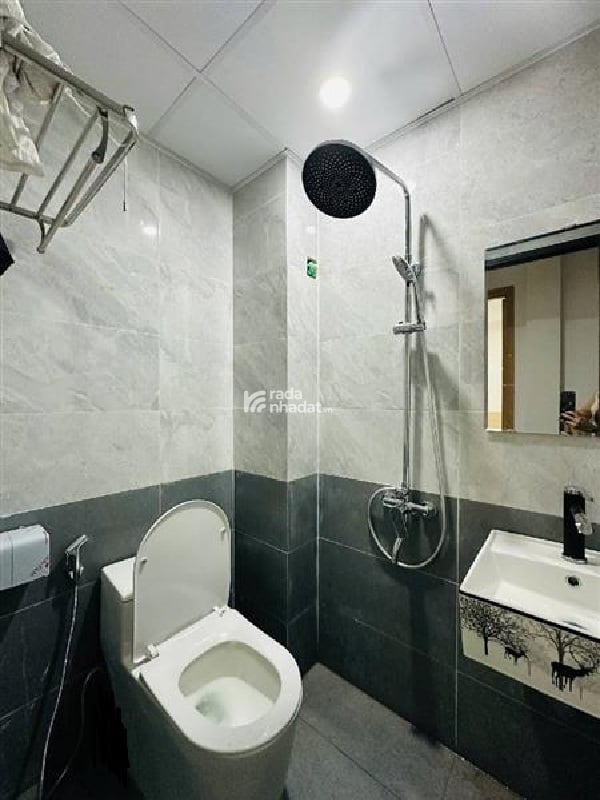 CẦU GIẤY - 35M2 - 7.7 TỶ - SỔ VUÔNG - 5 TẦNG - GẦN PHỐ - TỔ ẤM CHO GIA ĐÌNH TRẺ