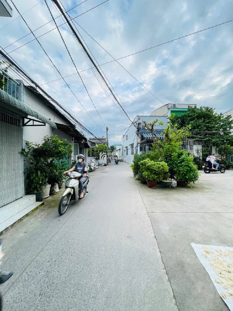 XUẤT CẢNH CẦN BÁN GẤP NHÀ 2 TẦNG 2 MẶT TIỀN HXH PHẠM THẾ HIỂN, P. 6, QUẬN 8, 50M2, NHỈNH 5 TỶ.