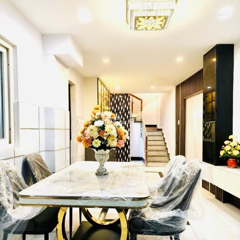 Nhà mới ngay Trung tâm Q10 Nguyễn Tri Phương hiếm ngang 3.4m, 3 tầng 3PN, nhỉnh 5 tỷ 