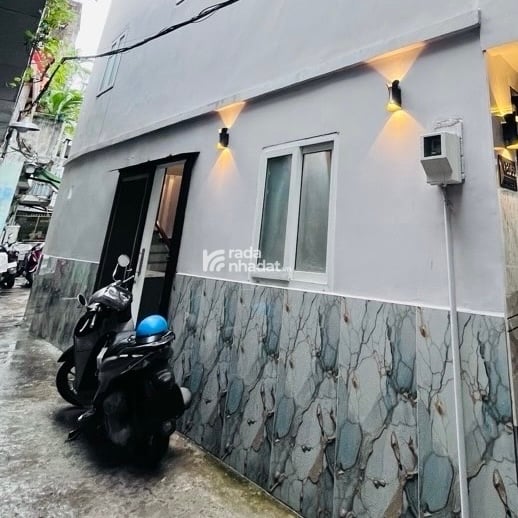 Nhà mới ngay Trung tâm Q10 Nguyễn Tri Phương hiếm ngang 3.4m, 3 tầng 3PN, nhỉnh 5 tỷ 