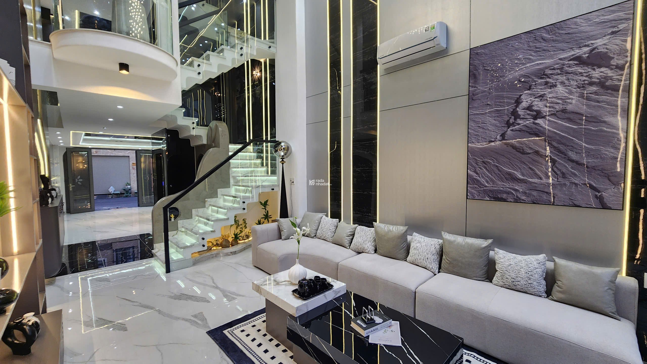 LÊN SÓNG CẶP SIÊU PHẨM MẶT TIỀN KINH DOANH TX25 - THỚI AN, QUẬN 12