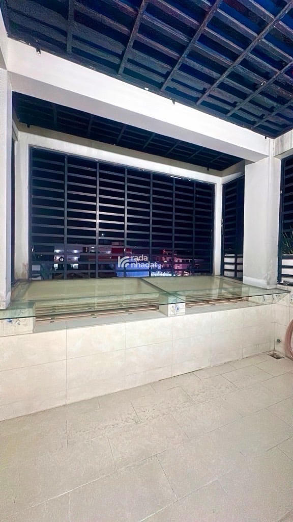 - ĐẸP LUNG LINH 5 TẦNG - NỘI THẤT XỊN XÒ -HẺM 10M XE HƠI TRÁNH NHAU - HẺM THẲNG 1 TRỤC 