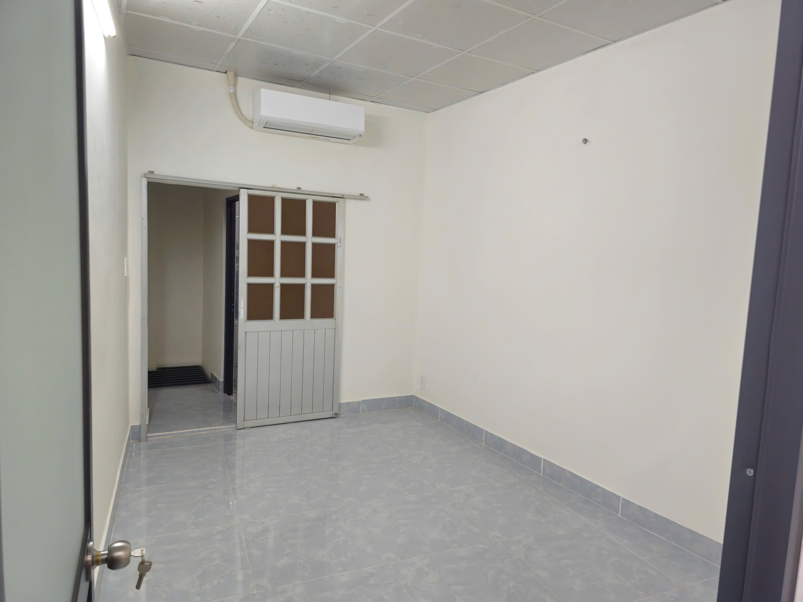 Nhà đẹp mặt tiền đường số P. Linh Chiểu, xe hơi thông. full nội thất xịn, vào ở ngay