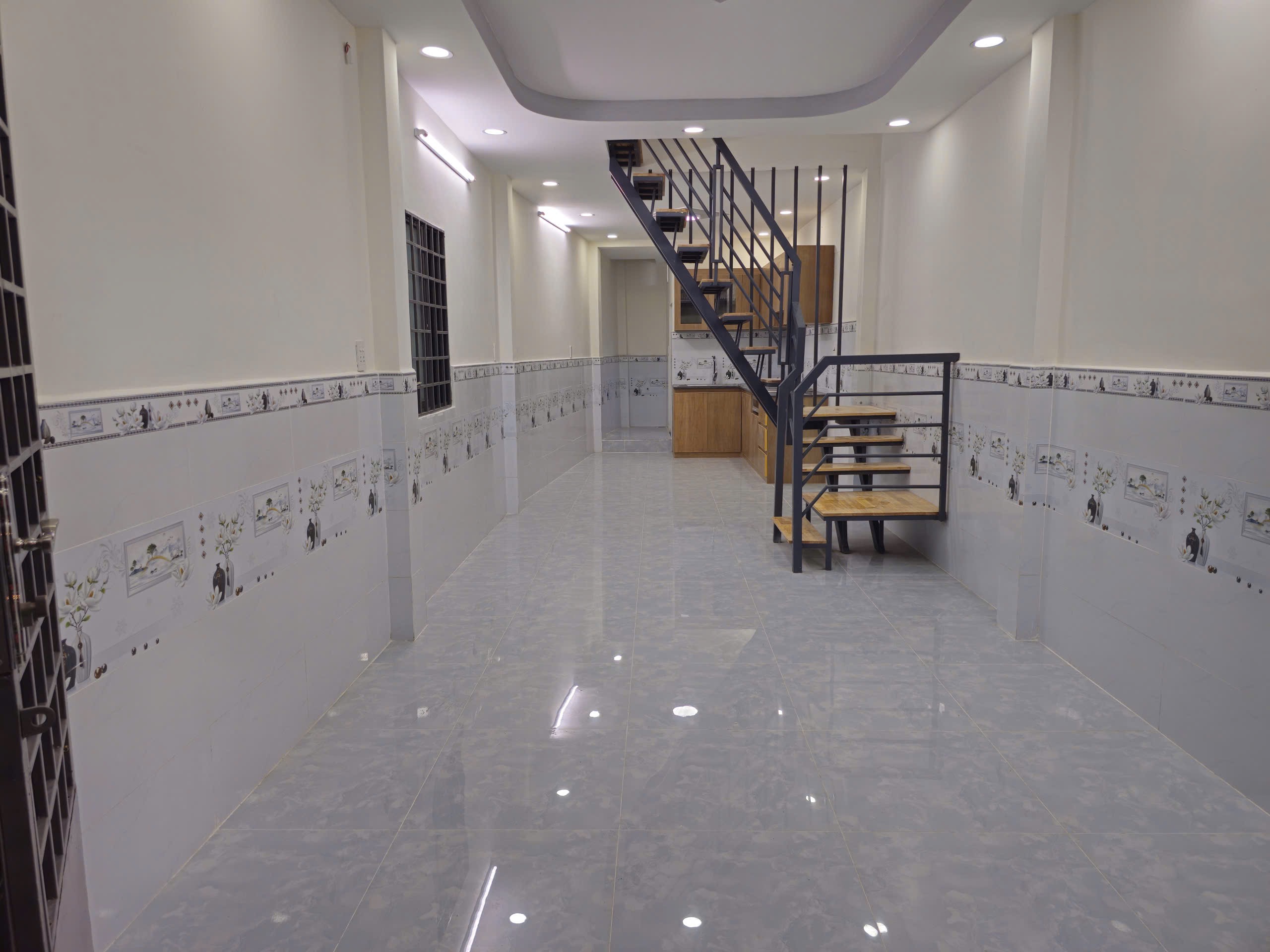 Nhà đẹp mặt tiền đường số P. Linh Chiểu, xe hơi thông. full nội thất xịn, vào ở ngay
