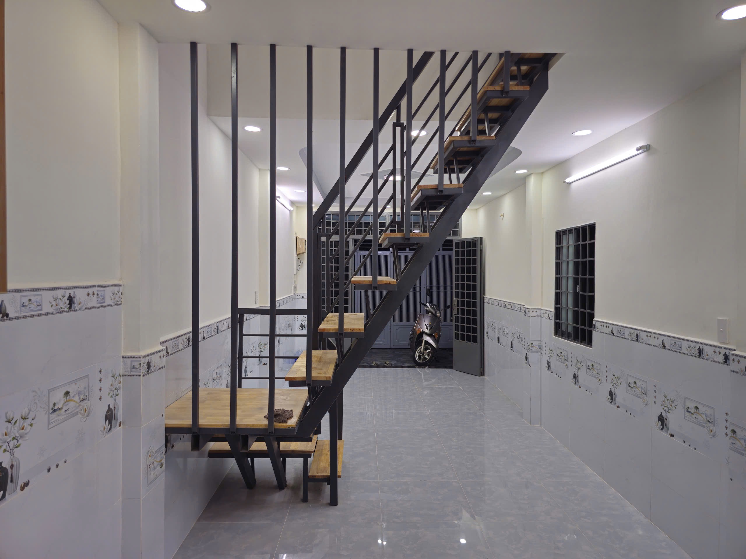 Nhà đẹp mặt tiền đường số P. Linh Chiểu, xe hơi thông. full nội thất xịn, vào ở ngay