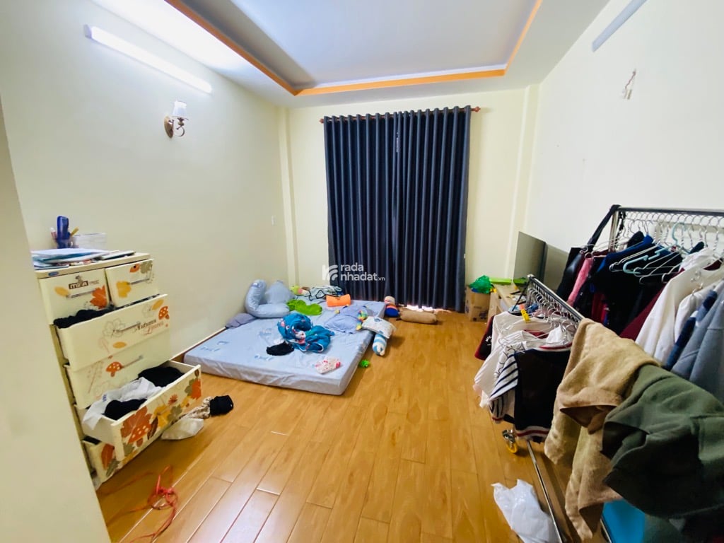 NHÀ ĐẸP MẶT TIỀN, 3 TẦNG DÒNG TIỀN 15tr/th, SÁT PHẠM VĂN ĐÔNG, 4X18, CHỈ 7,9 TỶ.