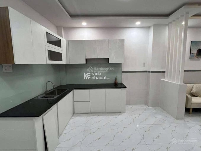 Bán nhà 2 lầu hẻm 2 ôtô 7 chỗ tránh nhau ngay Đặng Văn Ngữ, phường 10, Phú Nhuận SHR