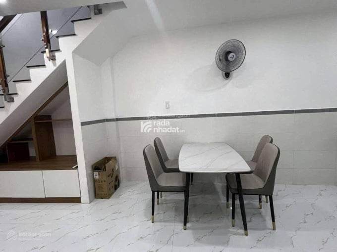 Bán nhà 2 lầu hẻm 2 ôtô 7 chỗ tránh nhau ngay Đặng Văn Ngữ, phường 10, Phú Nhuận SHR