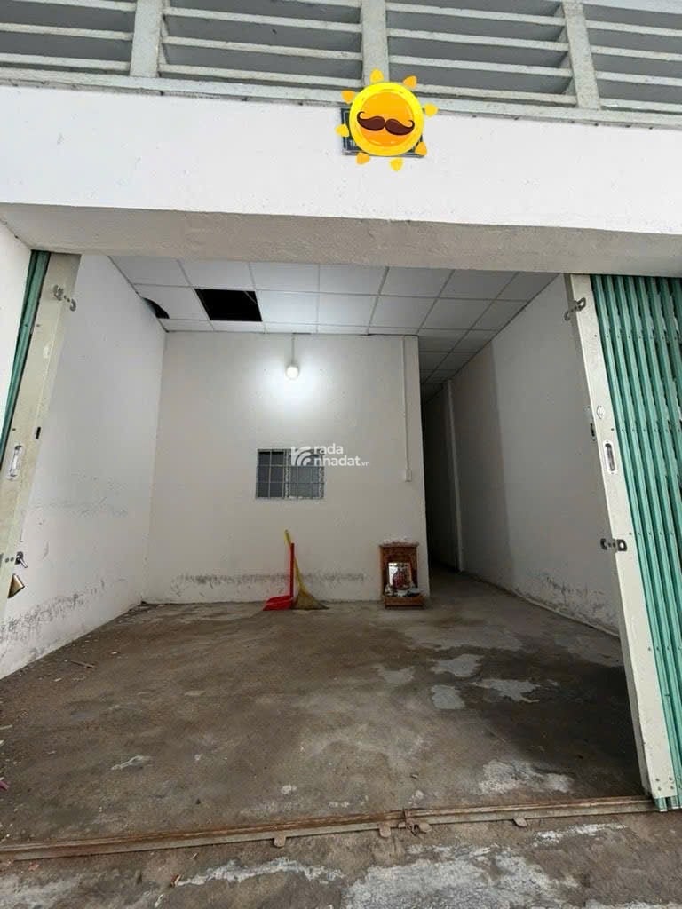 Bán nhà Quận 7 cạnh Lotte Him Lam sát ô tô đỗ ngang 4.2m dài 18m vuôn vức Sổ hồng riêng chỉ 4 tỷ nh