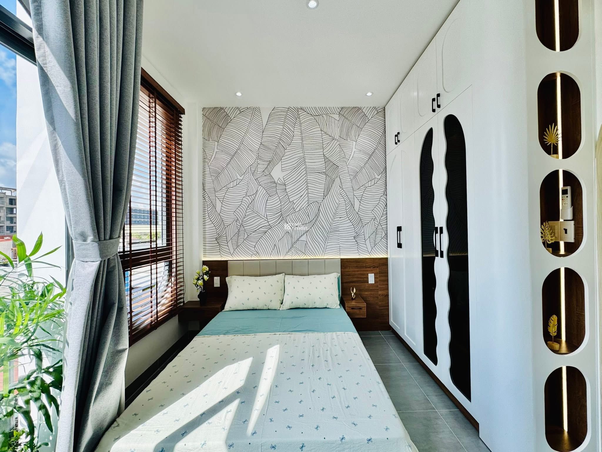 Cần bán gấp nhà Nguyễn Đình Chiểu, Phường 4, Quận 3, Giá 3 tỷ 100, Diện tích 49.5m2