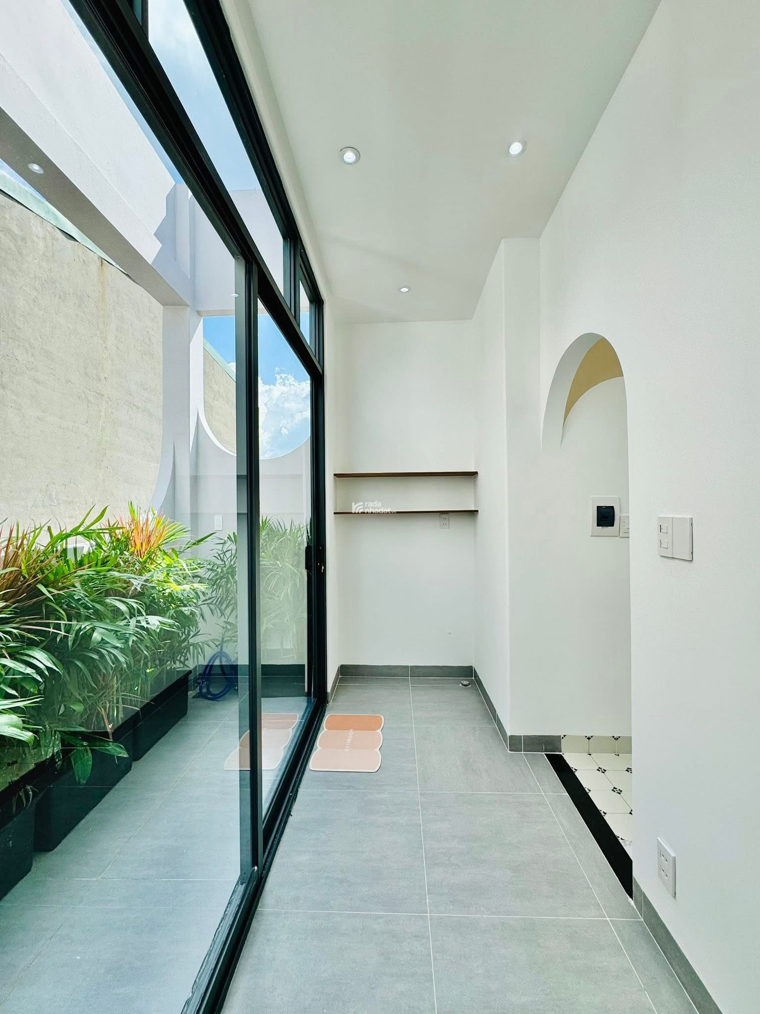 Cần bán gấp nhà Nguyễn Đình Chiểu, Phường 4, Quận 3, Giá 3 tỷ 100, Diện tích 49.5m2