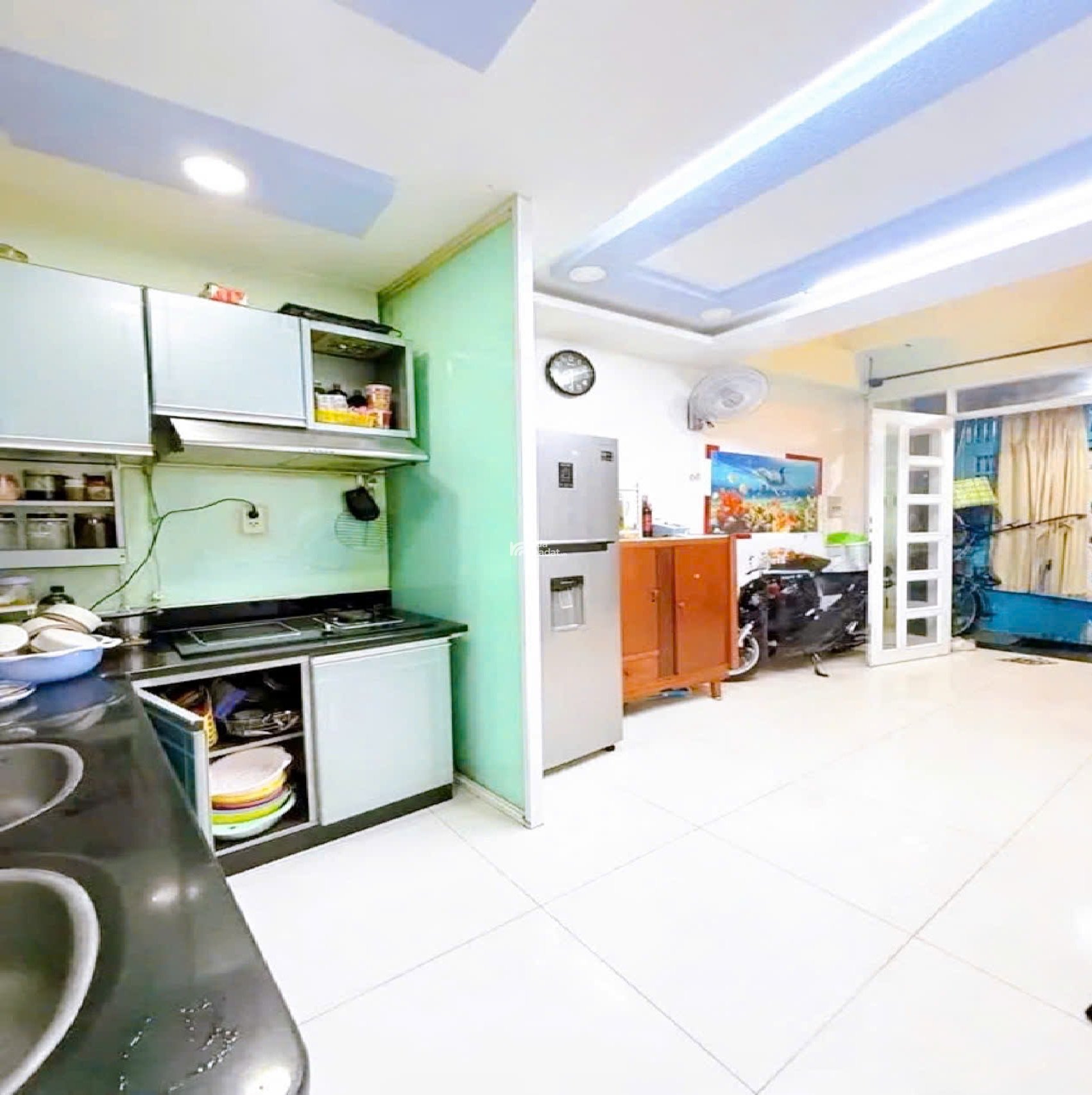 Bán nhà hẻm Bành Văn Trân, QUẬN TÂN BÌNH, 3.2 x 9.6 m,ngay Cách Mạng Tháng Tám,5.6 tỷ