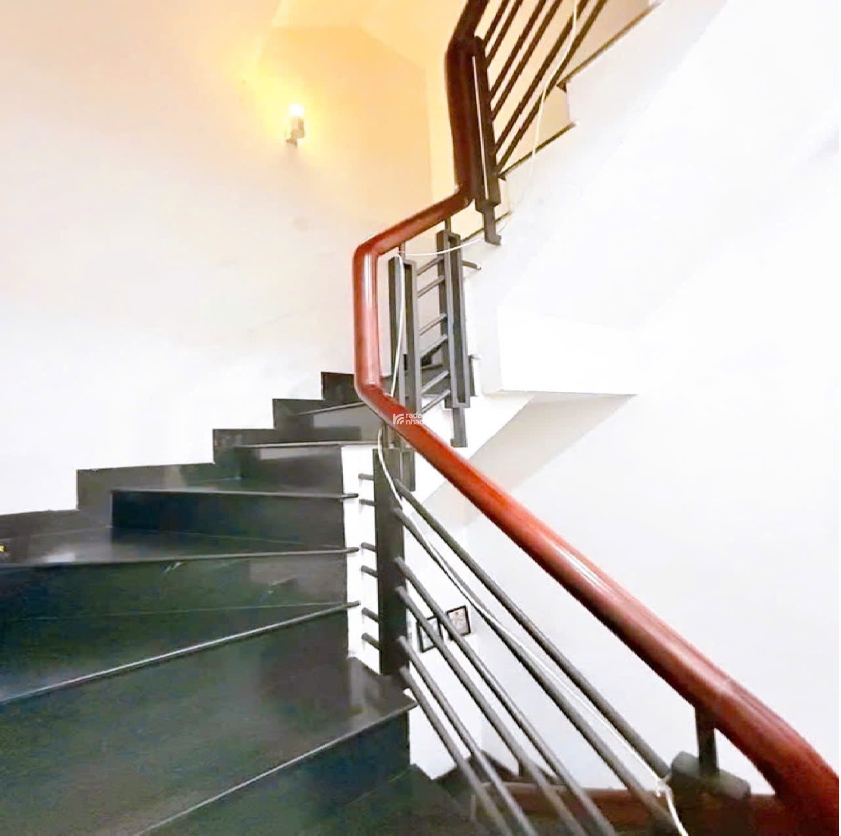 Bán nhà hẻm Bành Văn Trân, QUẬN TÂN BÌNH, 3.2 x 9.6 m,ngay Cách Mạng Tháng Tám,5.6 tỷ