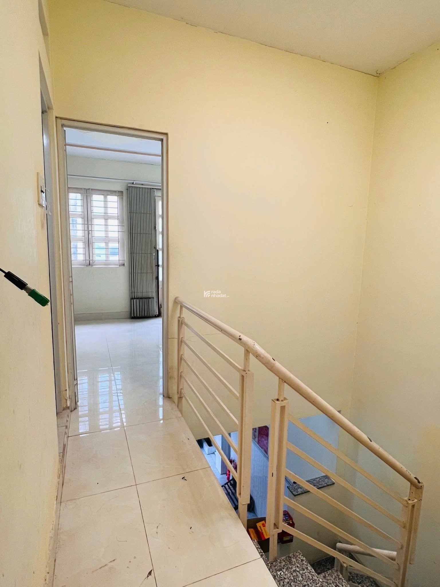 Bán ngay căn nhà Hoàng Việt, Tân Bình/ 53,2m2/ 3 Tỷ 250/ SHR/ Hẻm OTO