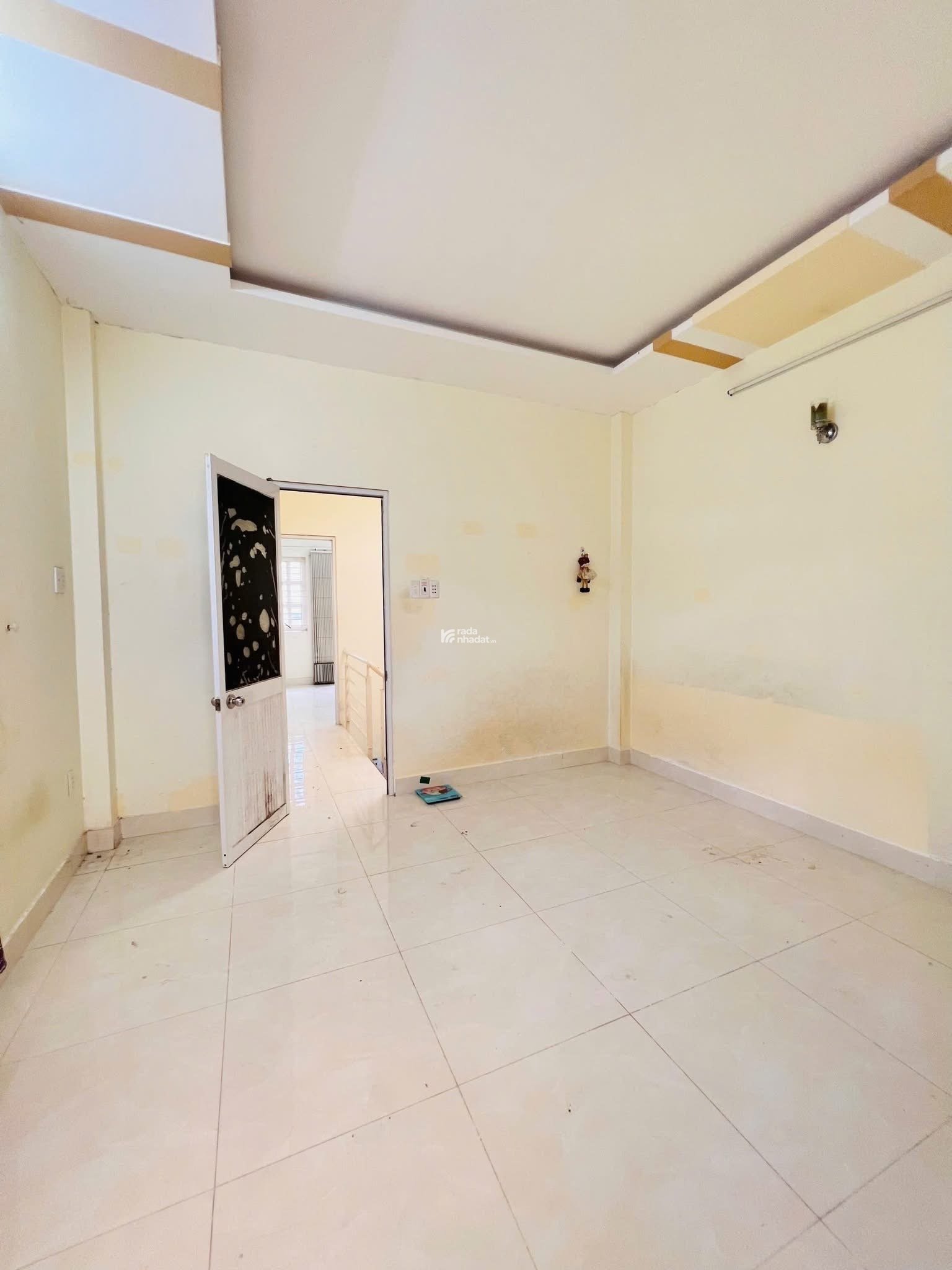 Bán ngay căn nhà Hoàng Việt, Tân Bình/ 53,2m2/ 3 Tỷ 250/ SHR/ Hẻm OTO