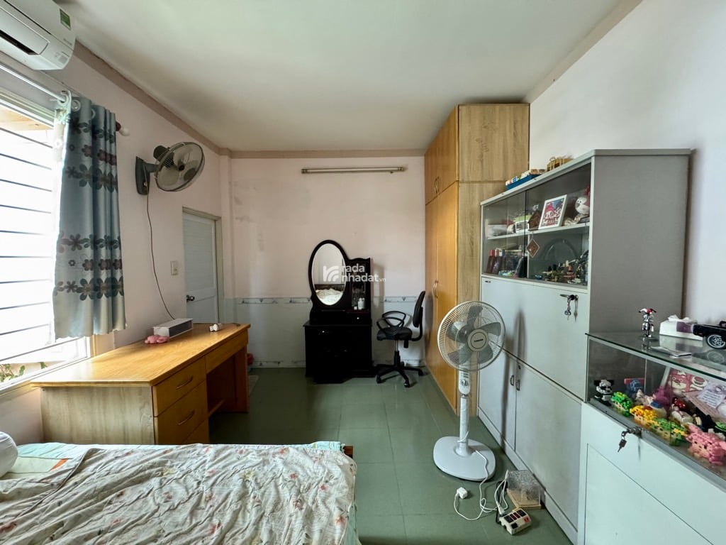 SÁT VÁCH QUẬN 1, MTKD TÂN CẢNG, BÌNH THẠNH, DÒNG TIỀN MỖI THÁNG. GIẢM 550TR CHỈ CÒN 63T TL