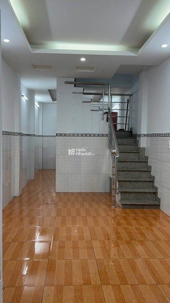 HẺM XE HƠI BÌNH LONG, TÂN PHÚ, 32M2 HIẾM CÓ. GIẢM 450TR CHỈ 3.5T TL TỐT