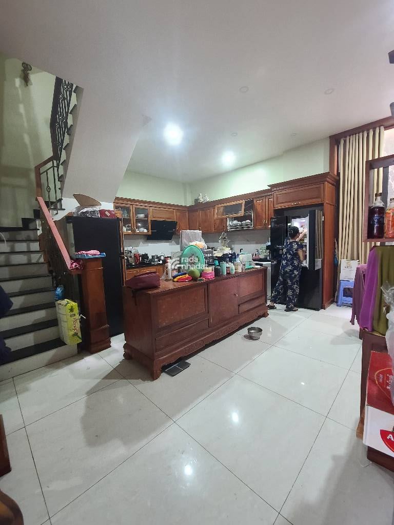 BÁN NHÀ NGUYỄN QUÝ YÊM 90M2 8.X TỶ 3 TẦNG HẺM XE HƠI 8M BÌNH TÂN 