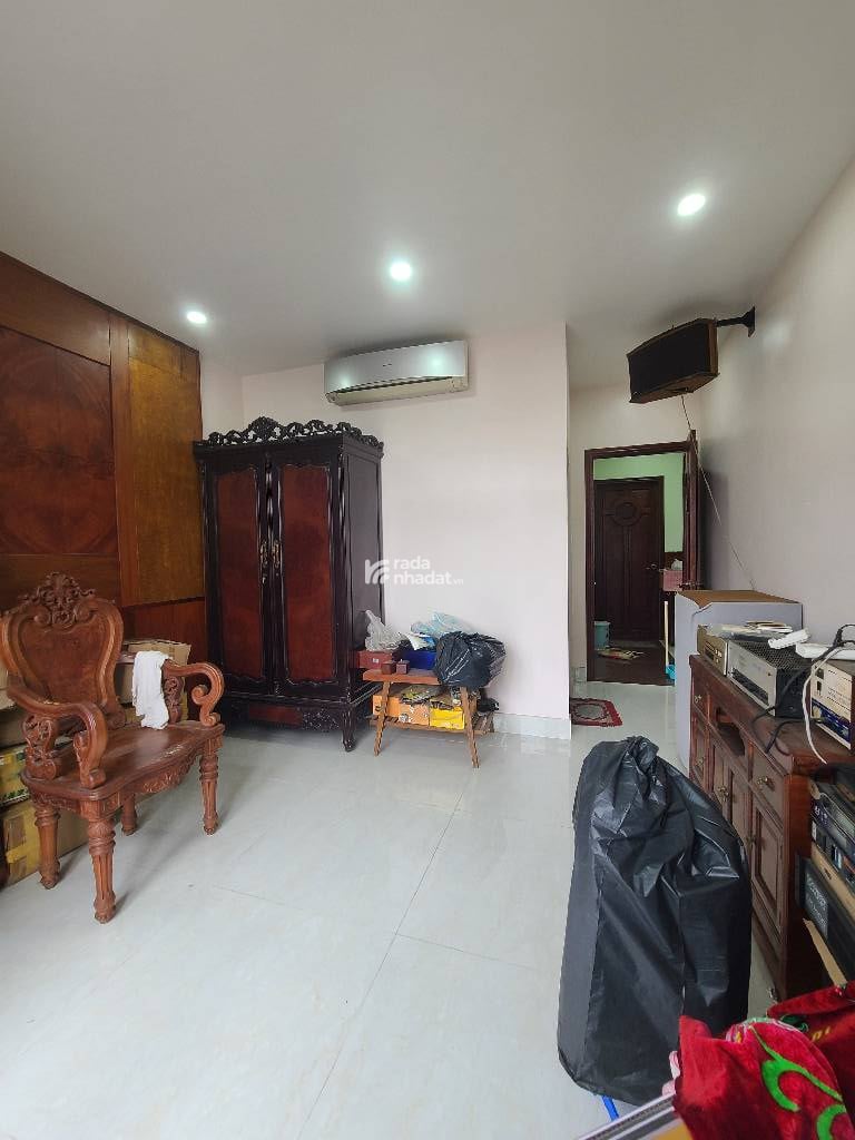 BÁN NHÀ NGUYỄN QUÝ YÊM 90M2 8.X TỶ 3 TẦNG HẺM XE HƠI 8M BÌNH TÂN 