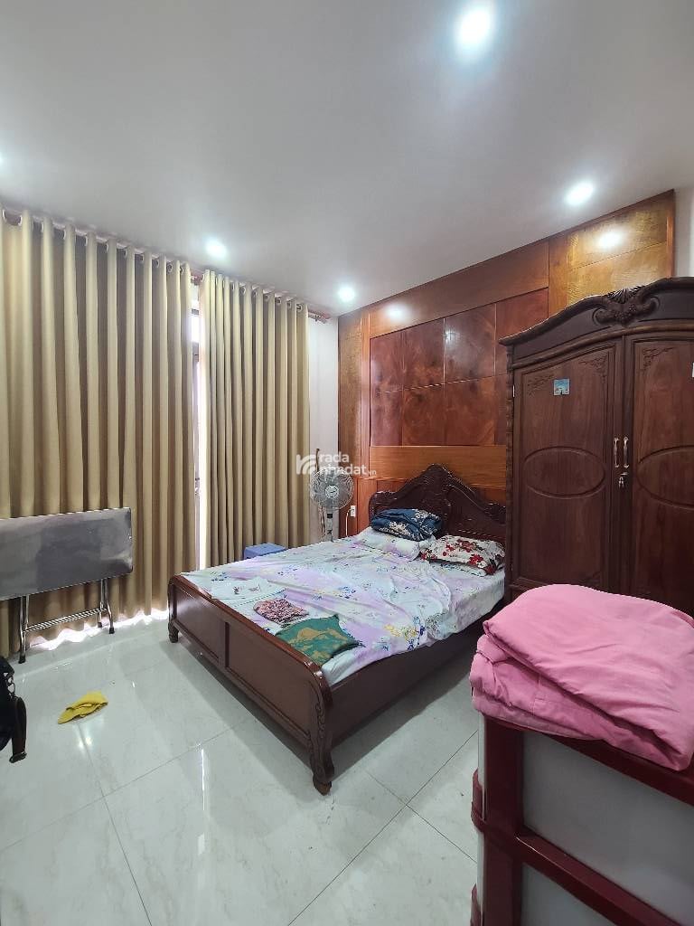 BÁN NHÀ NGUYỄN QUÝ YÊM 90M2 8.X TỶ 3 TẦNG HẺM XE HƠI 8M BÌNH TÂN 