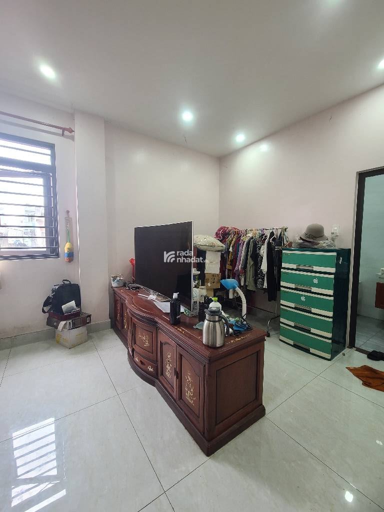 BÁN NHÀ NGUYỄN QUÝ YÊM 90M2 8.X TỶ 3 TẦNG HẺM XE HƠI 8M BÌNH TÂN 